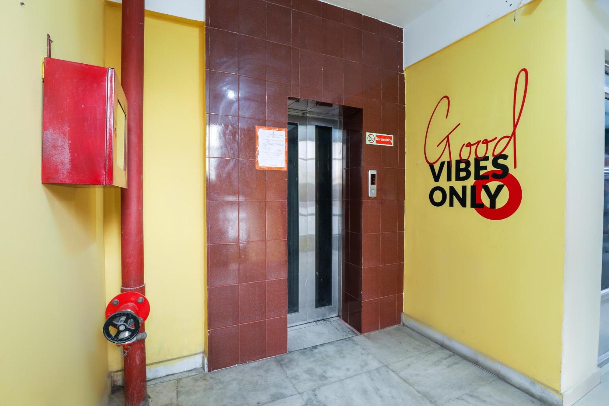 Dispur Hotel O Central Inn מראה חיצוני תמונה