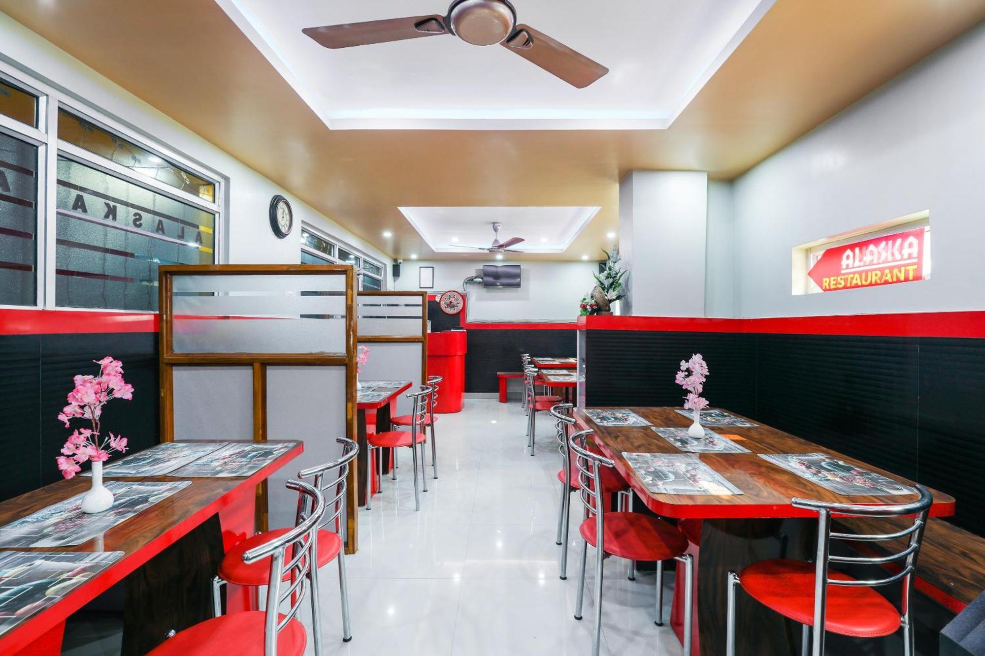 Dispur Hotel O Central Inn מראה חיצוני תמונה