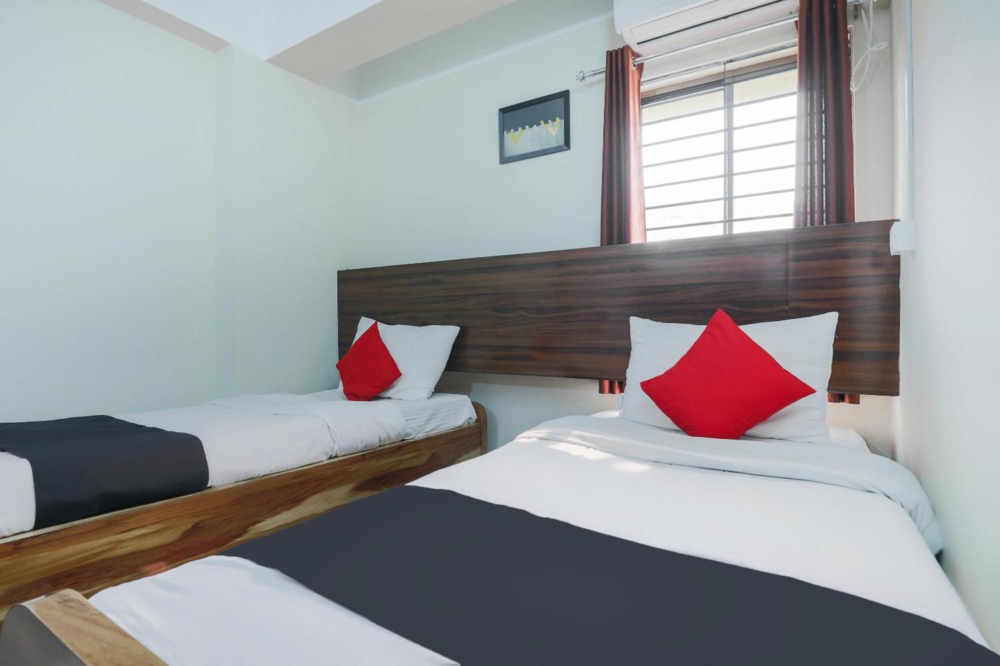 Dispur Hotel O Central Inn מראה חיצוני תמונה