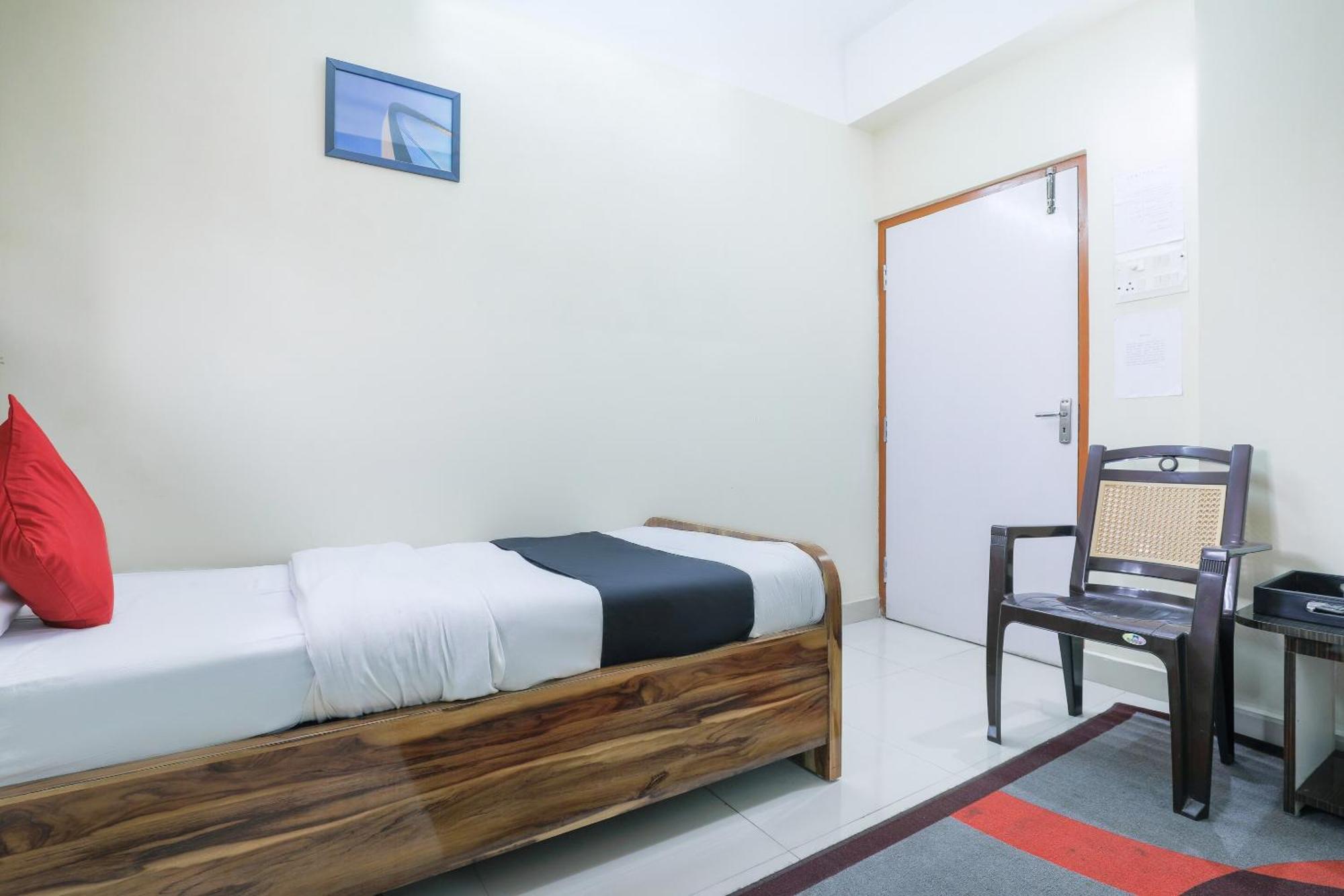 Dispur Hotel O Central Inn מראה חיצוני תמונה